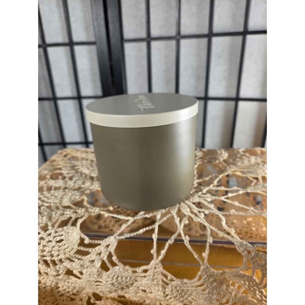 White Barn Dark Amber & Oud 3-Wick Scented Candle 14.5 oz Bath & Body Works - Picture 6 of 6